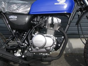 ホンダ　Ａｐｅ５０（エイプ５０）　ブルー　エンジン
