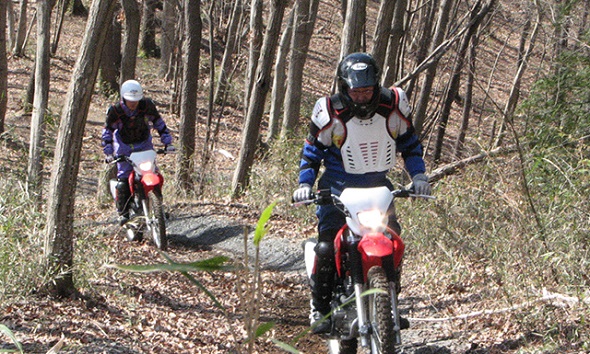 ホンダ　モーターサイクリストスクール　オフロードバイク林道チャレンジコース