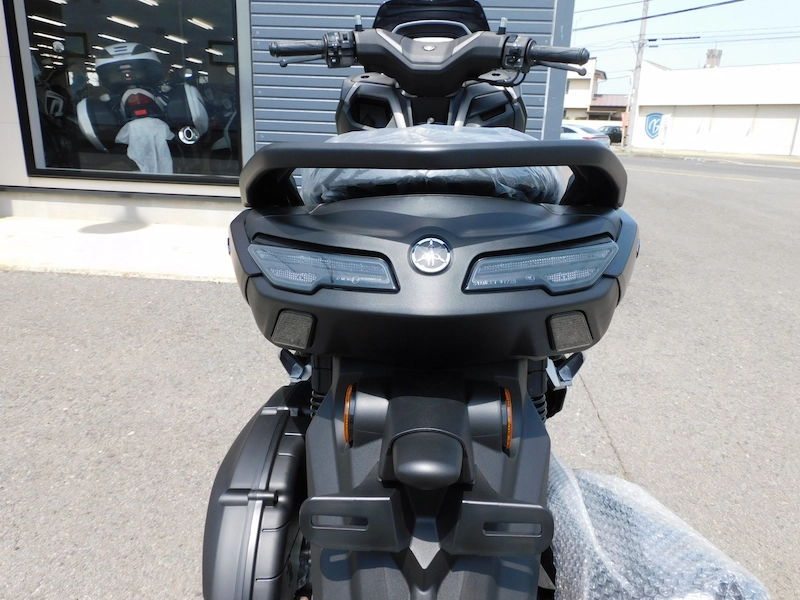 新車 ヤマハ NMAX125 ABS マットダークグレー 2025年モデル テールランプ 2025年4月