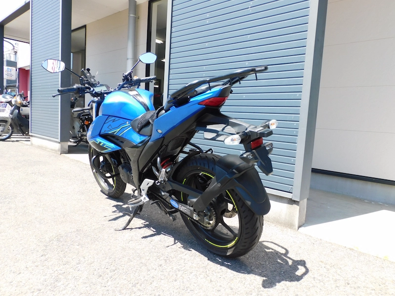 中古車 スズキ ジクサー150(GIXXER) ブルー 左うしろ側 2025年5月