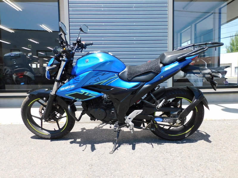 中古車 スズキ ジクサー150(GIXXER) ブルー ひだり側 2025年5月
