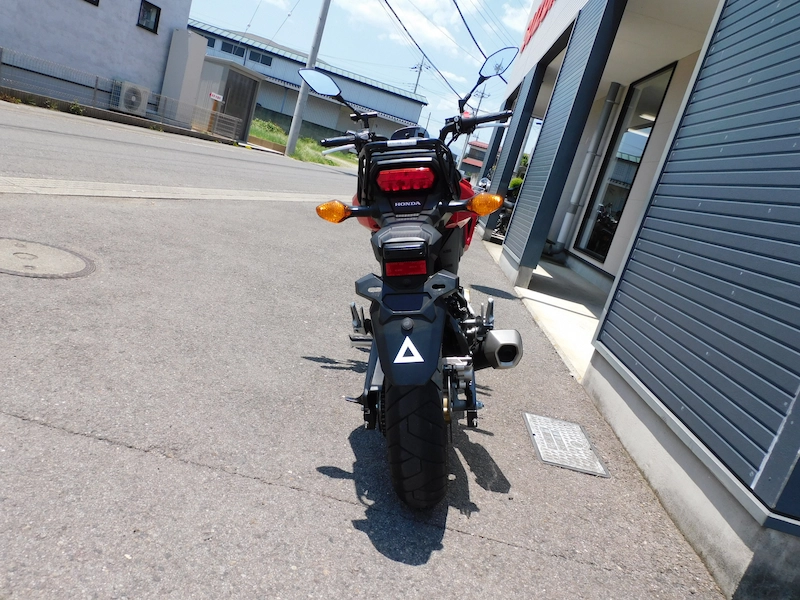 中古車 ホンダ グロム(GROM) レッド うしろ側