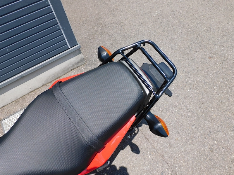 中古車 ホンダ グロム(GROM) レッド リヤキャリア