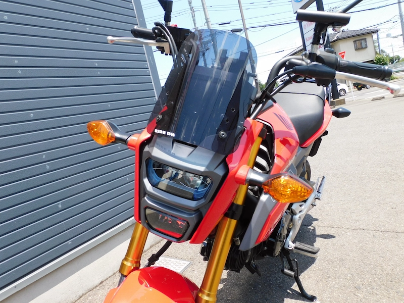 中古車 ホンダ グロム(GROM) レッド まえ左側