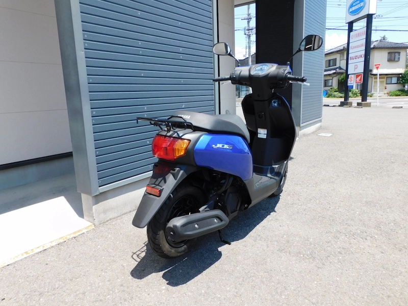 中古車 ヤマハ ジョグ デラックス (JOG DX) ブルー 右うしろ側 2025年6月
