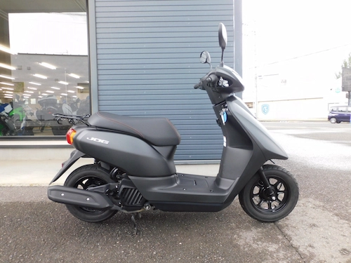 中古車　ヤマハ　ジョグ　デラックス　（ＪＯＧ　ＤＸ）　マットブラック　みぎ側２　２０２５年６月