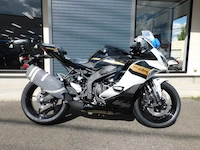 新車　カワサキ　Ｎｉｎｊａ　ＺＸ－４Ｒ　ＳＥ　ホワイト　２０２６年モデル