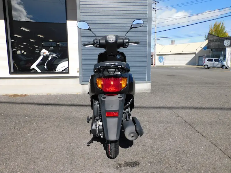 中古車 ホンダ タクト(TACT)ベーシック ブラック うしろ側 2025年11月4日