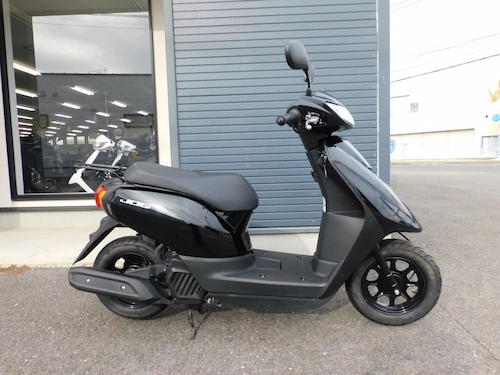 中古車　ヤマハ　ＪＯＧ　ブラック　みぎ側２　２０２５年１１月１３日