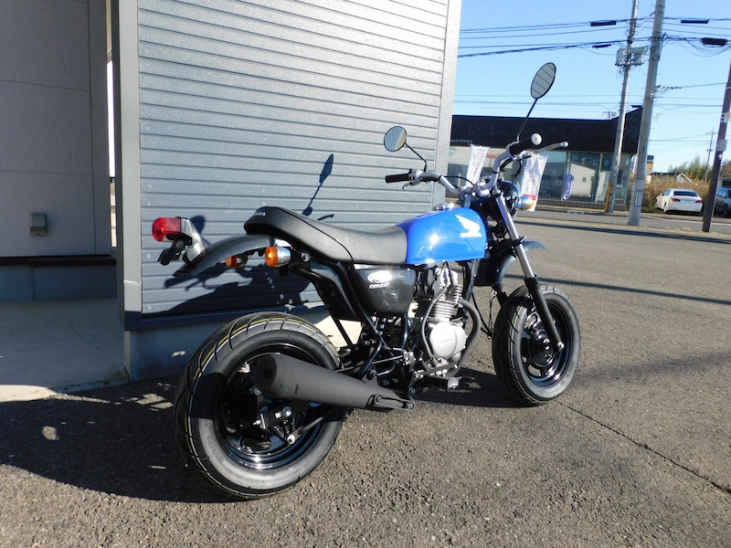 中古車 ホンダ エイプ(Ape50) ブルー 右うしろ側 2025年12月28日