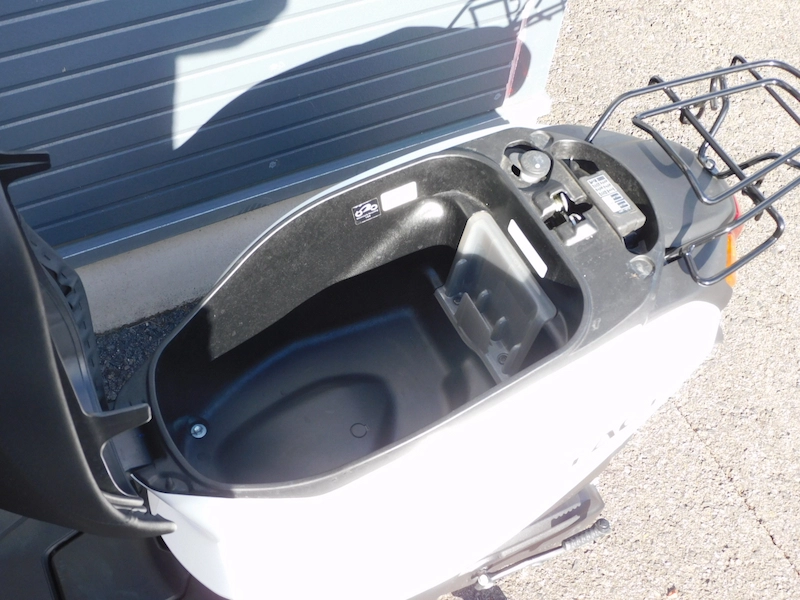 中古車 ホンダ タクト(TACT) ベーシック ホワイト シートボックス 2025年12月16日