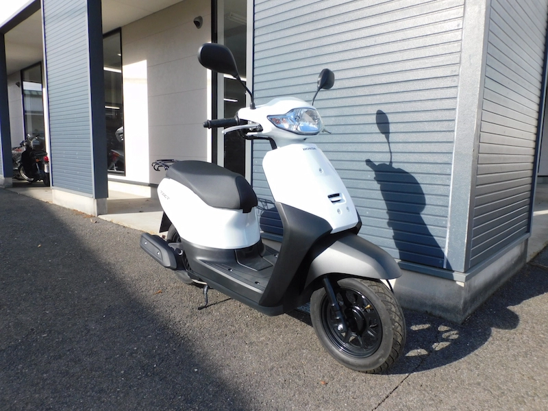 中古車 ホンダ タクト(TACT) ベーシック ホワイト 右まえ側 2025年12月16日