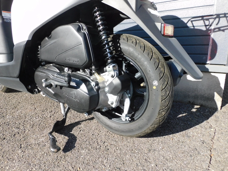 中古車 ホンダ タクト(TACT) ベーシック ホワイト リヤホイール左 2025年12月16日