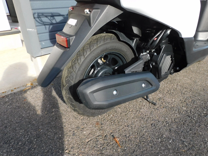 中古車 ホンダ タクト(TACT) ベーシック ホワイト リヤホイール右 2025年12月16日