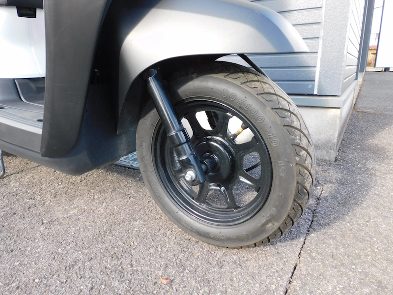 中古車 ホンダ タクト(TACT) ベーシック ホワイト フロントホイール右 2025年12月16日