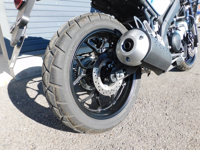 中古車 ヤマハ XSR125ABS ライトブルー リヤホイール右 2025年12月16日