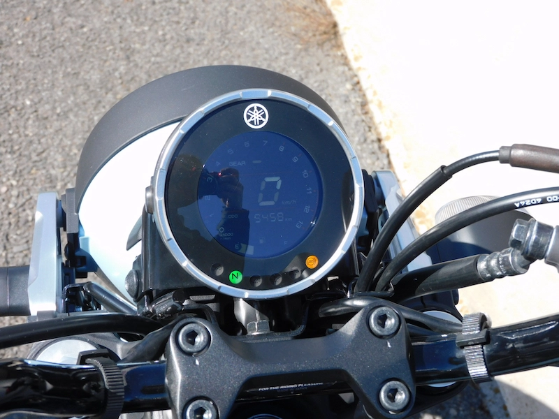 中古車 ヤマハ XSR125ABS ライトブルー メーターパネル 2025年12月16日