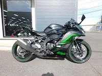 中古車　カワサキ　Ｎｉｎｊａ　ＺＸ－２５Ｒ　ＳＥ　マットグレイ　２０２６年１月