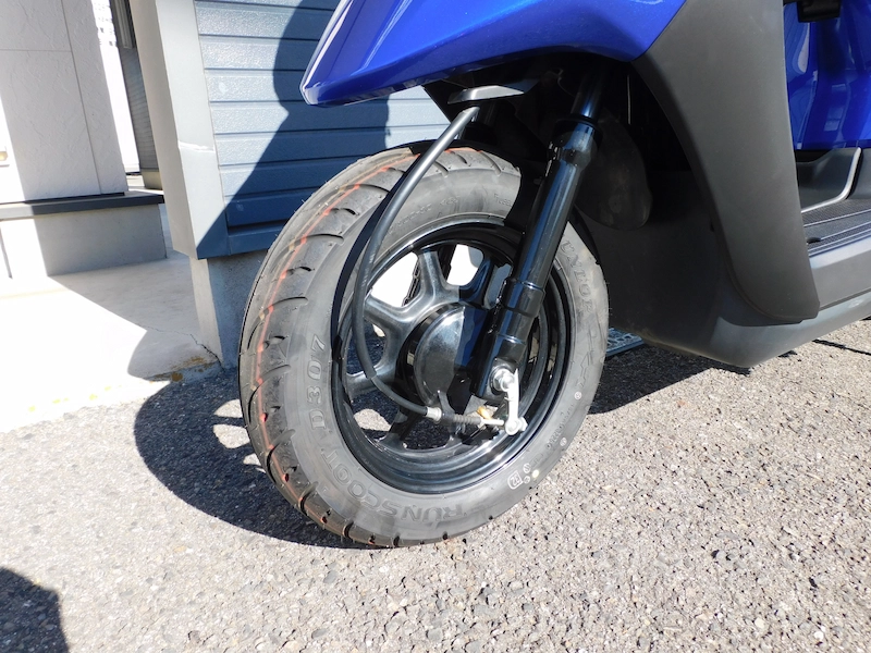 中古車 ヤマハ JOGDX (ジョグデラックス) ブルー フロントホイール左 2026年1月12日