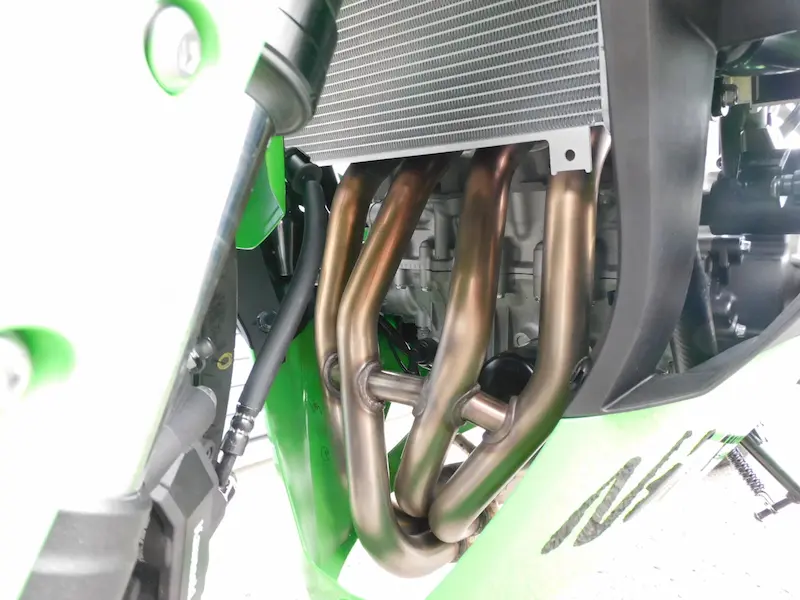 新車 カワサキ Ninja ZX-4RR グリーン エキゾーストパイプ左 2026年2月26日