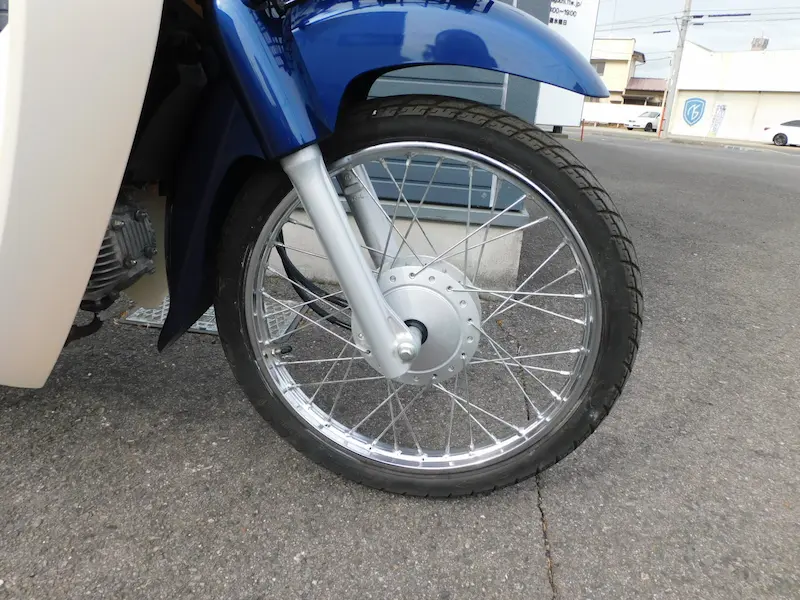 中古車 ホンダ スーパーカブ50 ブルー フロントホイール右 2026年3月1日